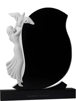 Памятник из черного гранита с рельефной скульптурой